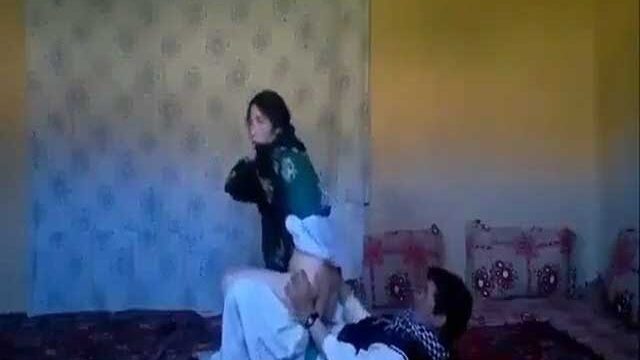 Pathan sex fucking hard with his step brother wife on cam